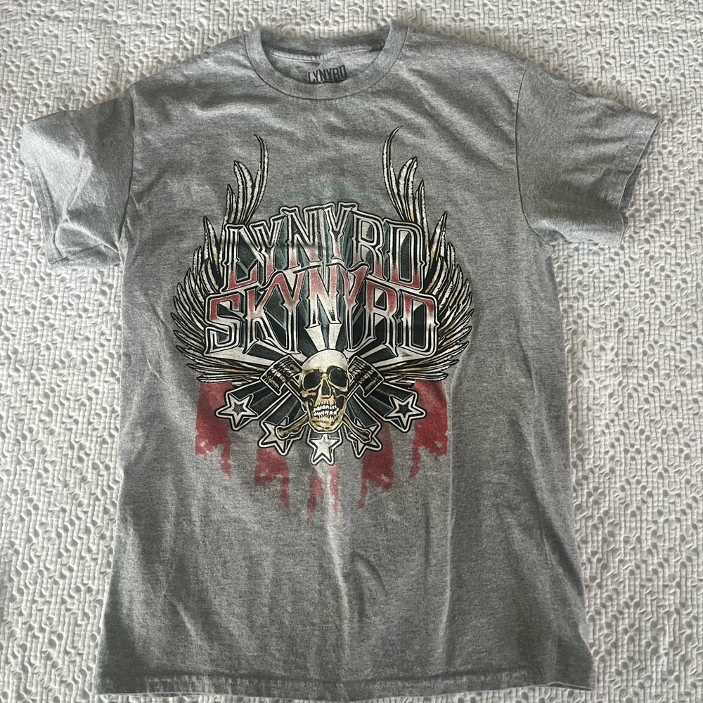 Lynyrd Skynyrd Gray Graphic Tee